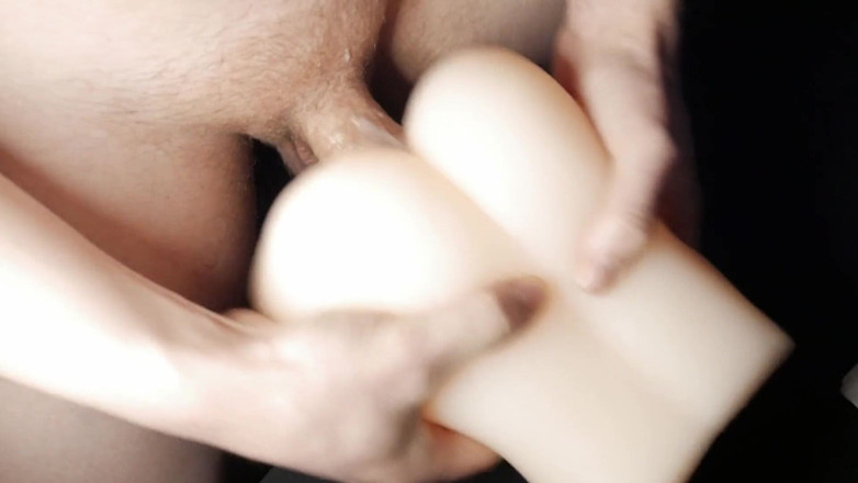 Luvmatoy: Crot buru-buru di mainan seks favoritku