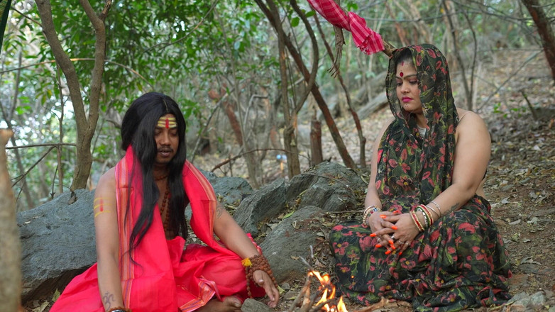 JAYESH GUPTA: Mystic Và Nữ Devotee