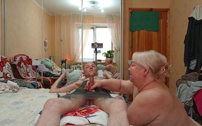 Zona901: Un ami me branle la bite avec de l’huile