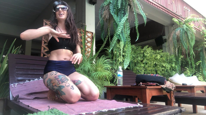 Goddess Maya: Smoking Fetish &amp; Feet Outdors