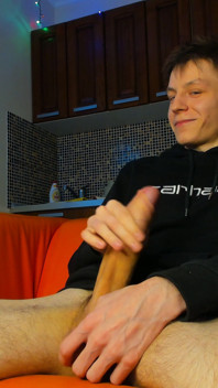 18's Horny Solo Cum Play Adventure