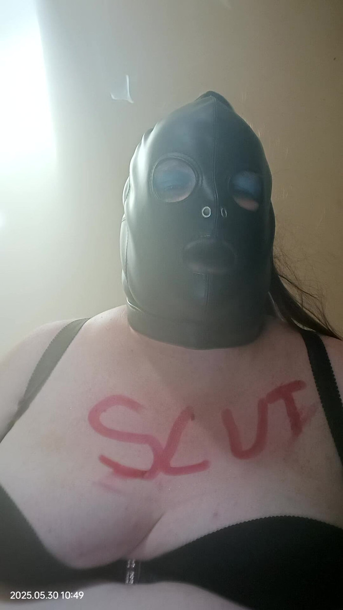 Stephanie-Nicole-TV: Bbw-tv roken en spelen met een dildo