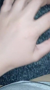 两个女朋友的床上的快速性爱