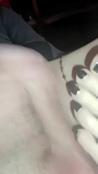 S Footjob a Solesjob si to moc užívám! Výstřik Na Nohy