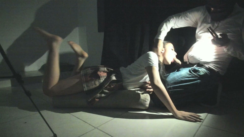 Teen amateur Latinas: Schoolgirl Teen Agrees to Give Blowjob and a Footjob for