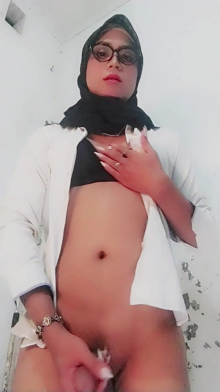 MylahLusty: De Professor a Viciado em Pau - Hijabi Sissy Mente Quebrada