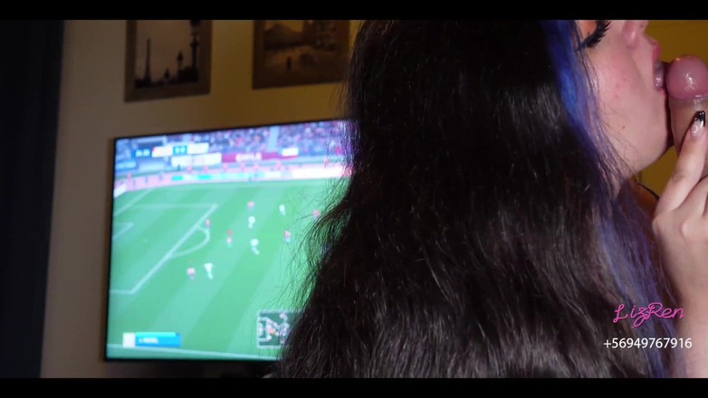 Lizren: Kouřím ho, zatímco hraje fifa na jeho hru 5 - Lizren