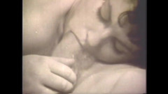 Vintage megastore: Stydlivá milfka