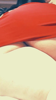 Flirty a velký zadek bbw milf, pouze fanoušci ve zpomaleném záběru, kouření
