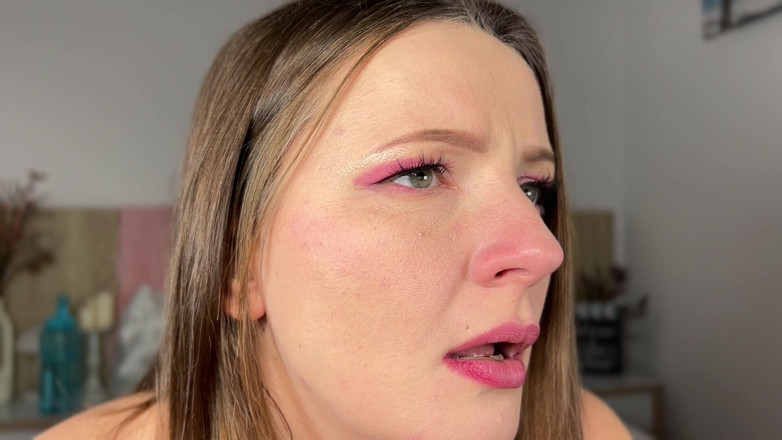 Mary Jay: Il Mio Prurito Al Naso Mi Sta Facendo Impazzire. Rimorchiarlo...