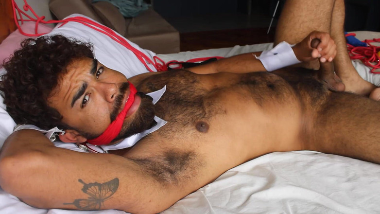 Brazilian guys gagged: 위험에 처한 핫 토끼 (9월 10일)!