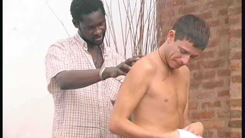 GAY VINTAGE PORN: Femeie latino futută de o pulă negresă XXL
