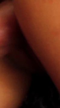 Petite Asian Tinah Star suger och knullar POV, ber dig att sperma
