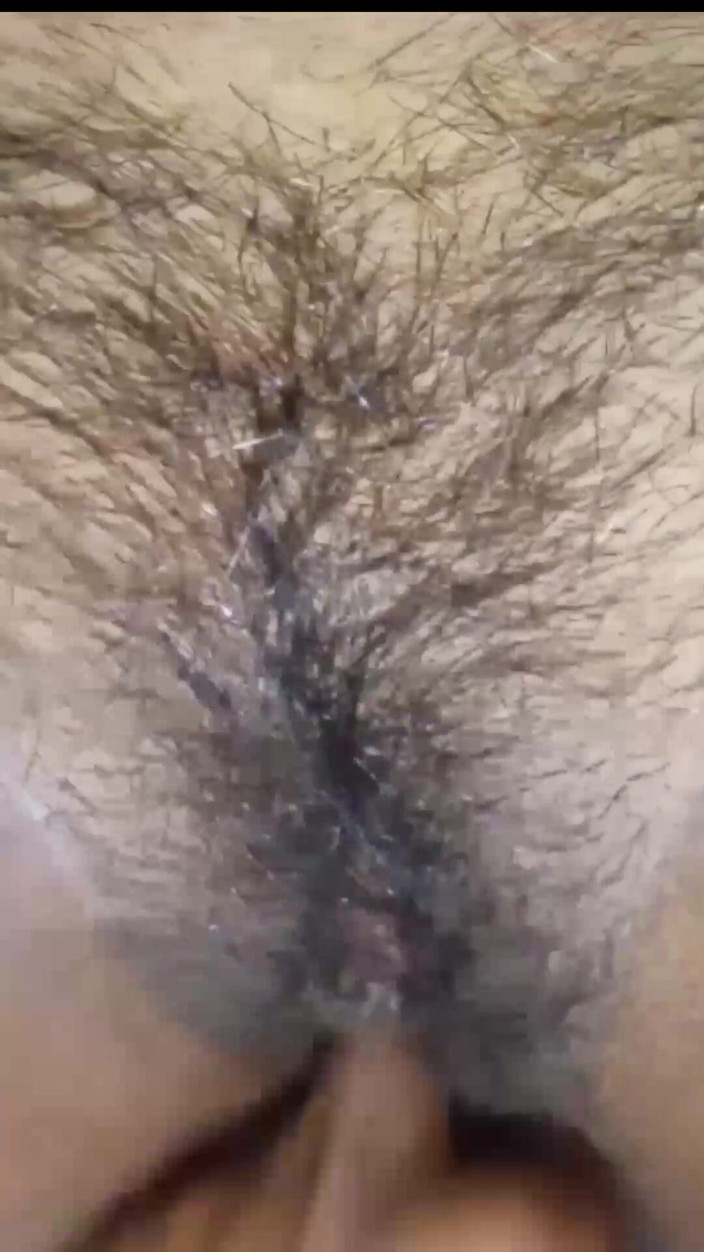RajaRaani3334: Indische vrouw neukt hard in de kamer en kust in...