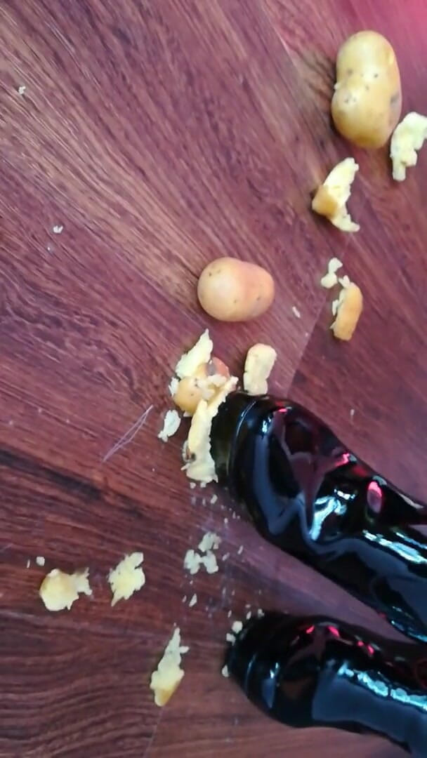 Lady Daniela -: The lady in beautiful boots crushes potatoes