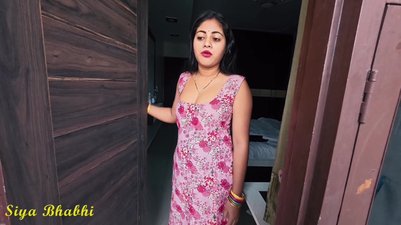Vicky Siya: Siya delivery boy sexo hindi audio