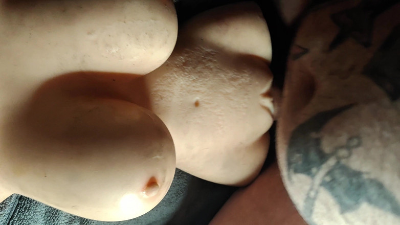 Cdubzdik: Bec, poupée sexuelle réaliste, éjaculation