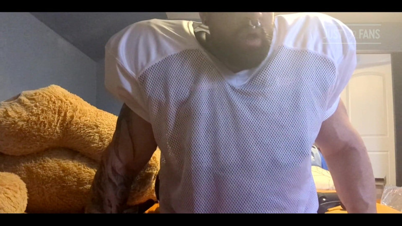 Bruiserwood: Football Gear Jerk
