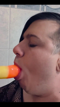 Sucking My Rainbow Boyfriend for Hardcore Fans