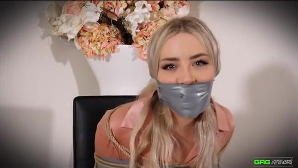 Gag Attack: Legata e filmata