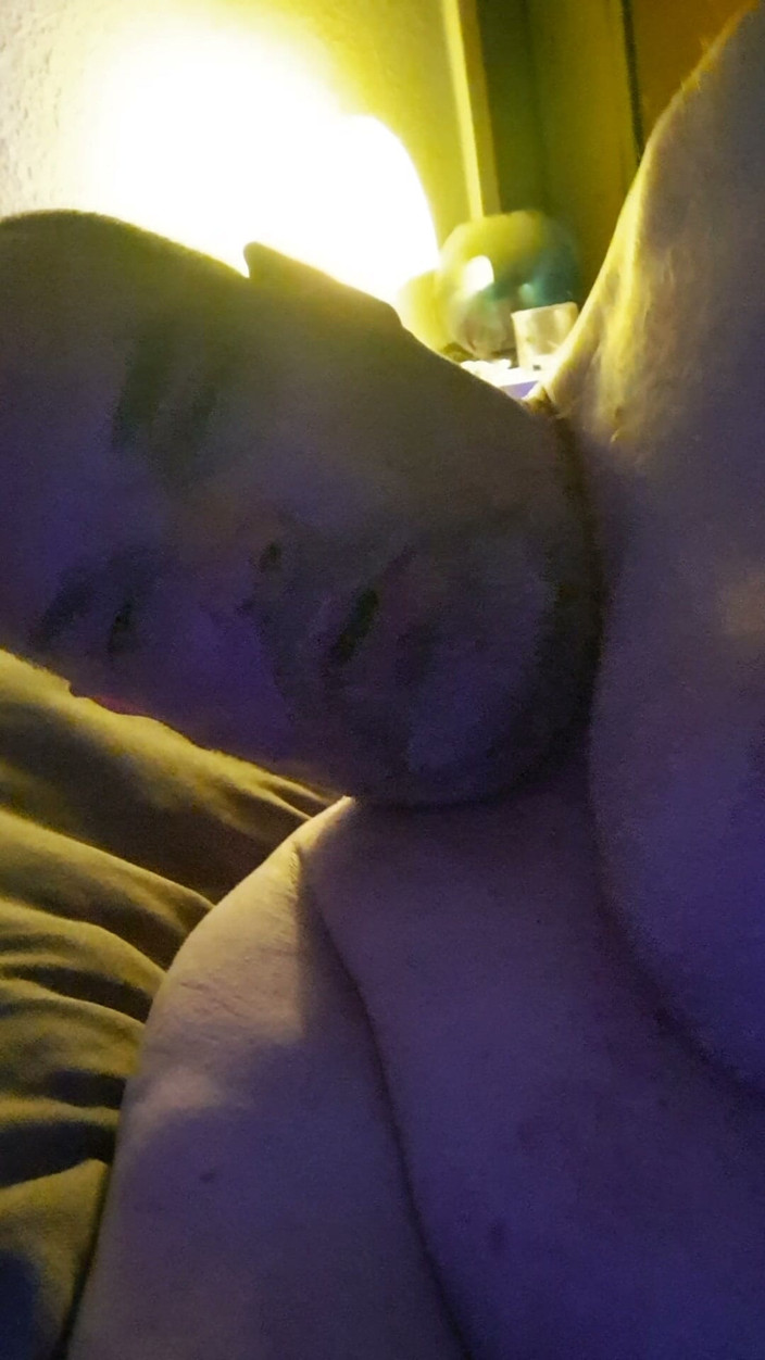 Fickspecht: No Night's Rest for the Bitch