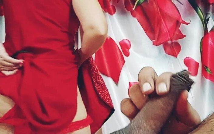 Bolly Karma: Tante girang seksi, mumpung dia lagi jilat memek