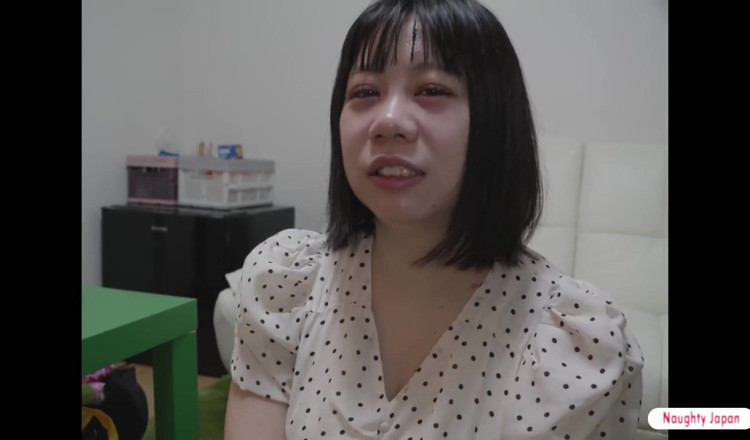 TOKYO HONEY TRAP: Japanese Restaurant Staff with a Sweet Smile Surprised Everyone with...