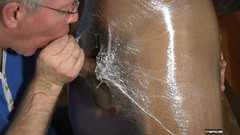 BoyNapped: Leroy & Sebastian gebruiken Nathaniel