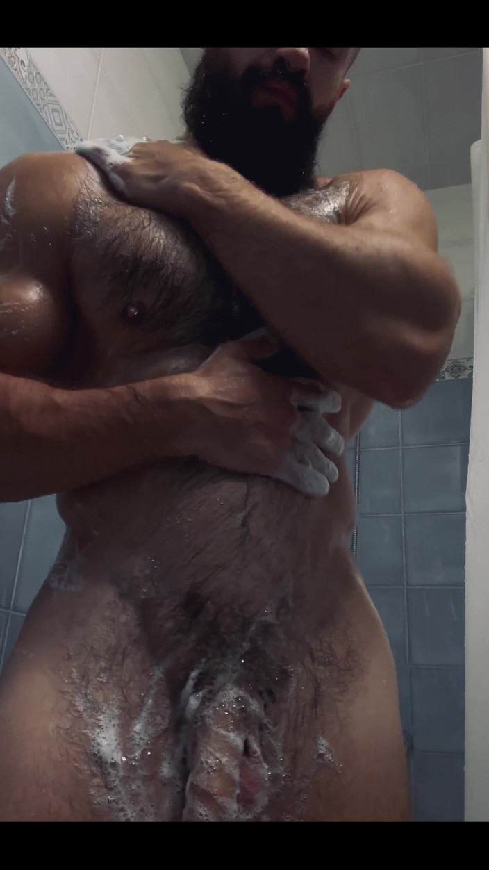 Mister Stone: I Use Old Spice Shower Gel to Stay as Great