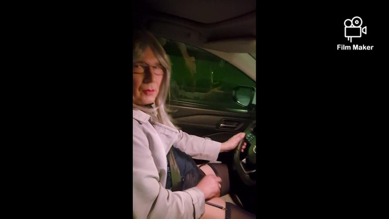 Shystockings: Seksi olgun kadın kılıklı kadın kılıklı sürtük iç çamaşırıyla dolaşıyor