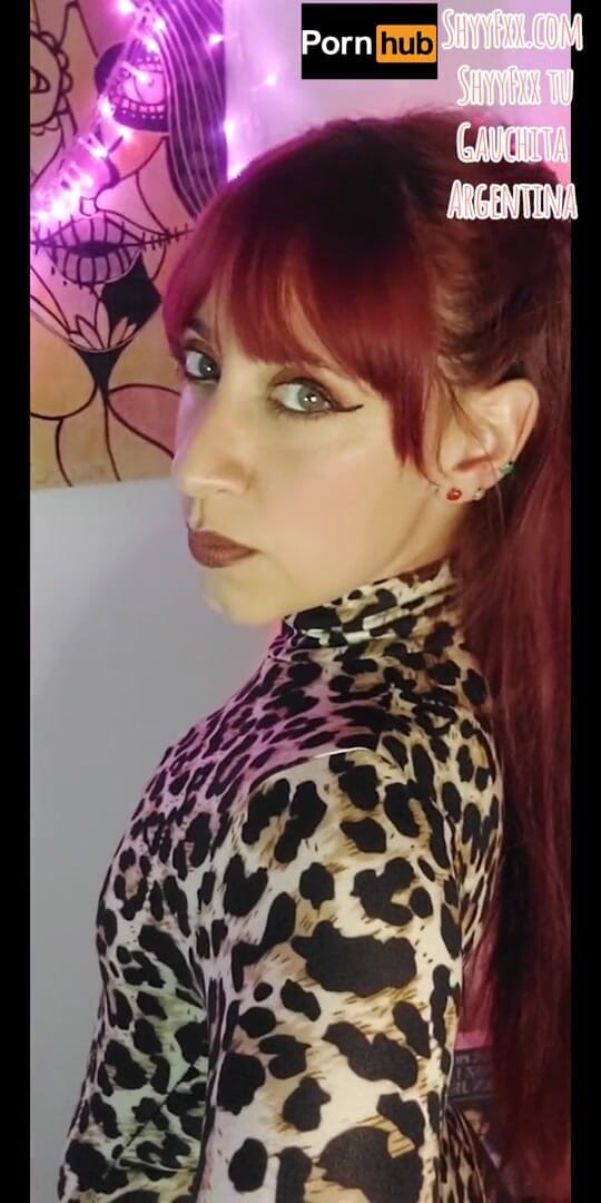 Tu Gauchita Argentina: Shyyfxx rothaarige mit einem perfekten arsch tanzt und spricht geschützt...