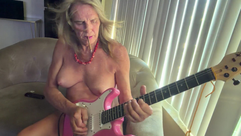 Lizzy Yum: Lizzyyum Sd July 2026 Big Tits Electric Guitar Shemale Music