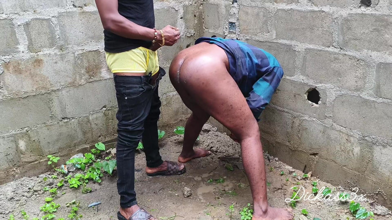 Dickass3x: Una cagna ebano che twerka lo ha preso duro da...