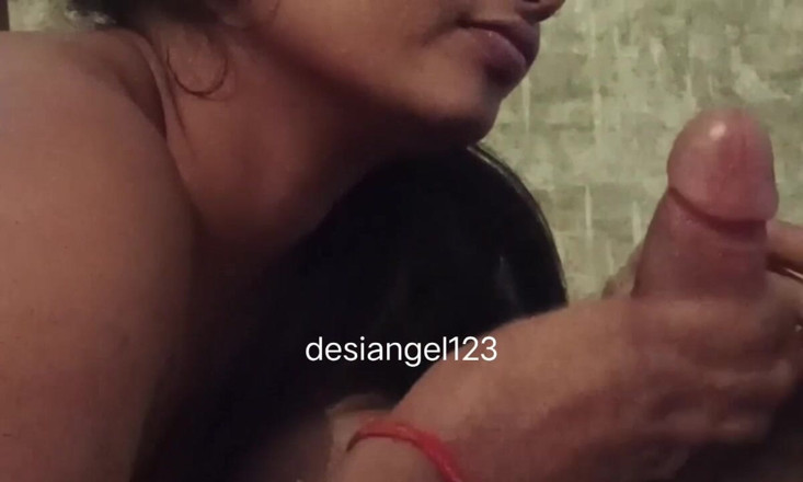 Desiangle: Desi bhabhi kouří, dokud se nevystříká do pusy
