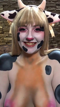 Zkušenost s dominancí v hucow bodypaint
