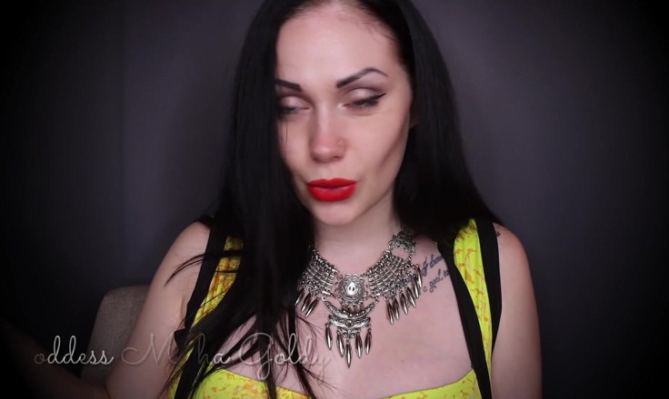 Goddess Misha Goldy: Compre este vídeo se você quiser enviar fotos de pau!