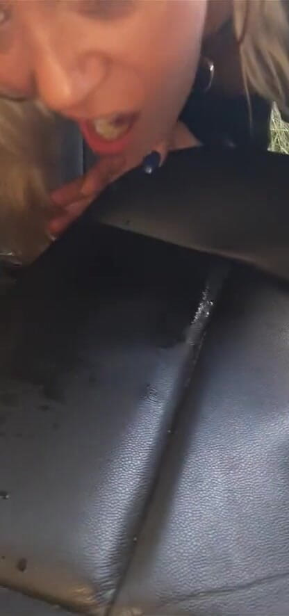Street porn reality: The pissing road 10