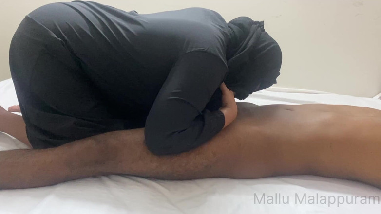 Mallu_Malappuram: Mallu kerala kızı domaltarak sikişiyor, sakso çekiyor pardha, malappuram, kerala