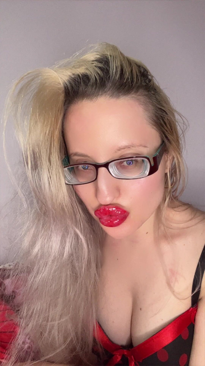 FinDom Goaldigger: Bimbo flicka eller pojke transformation