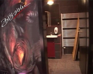Big Sister: Reife verführt behaartes junges mädchen