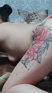 Sexo oral y vagina en el dormitorio