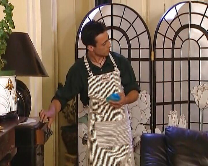 Deutsche XXX Filme: 两个德国小妞喜欢在客厅里分享一个装满的啪啪 2