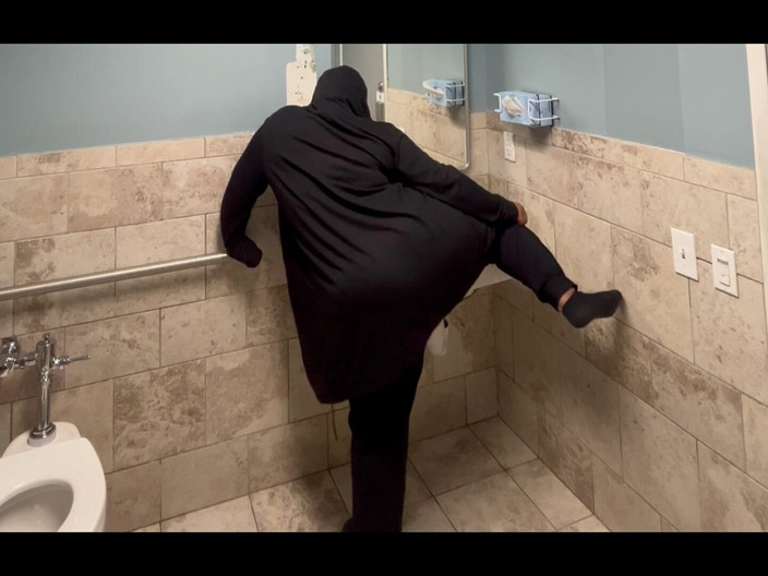 Anye Meshell: 젖어있는 독 아이비의 팬티!