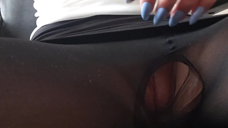 PriyaNaavya: Ero così eccitato che mi ho strappato le calze e...