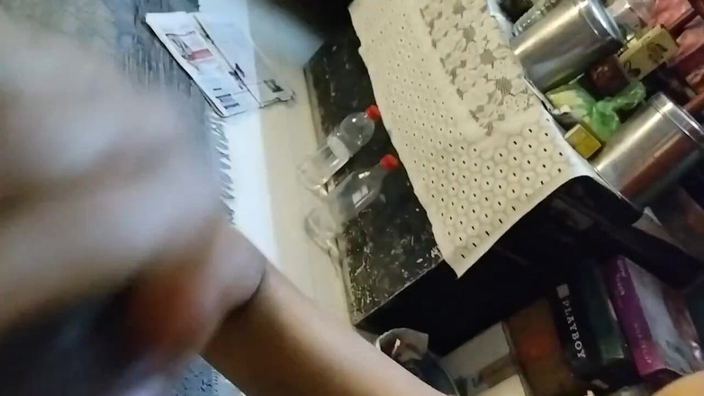 Anar Kali: Bagian ke-2, cewek sange ini lagi asik nyepong kontol besar