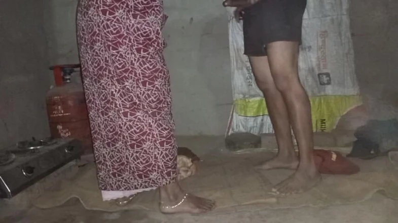 KMM: Marathi Bhabhi Lund Chusai Marathi Wife Lund Chusai