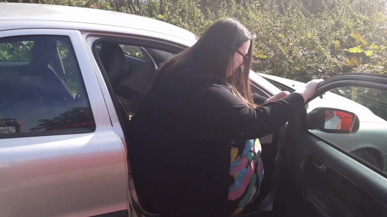 SSBBWLadyBrads: BBW SSBBW struggles to fit in car + bloopers