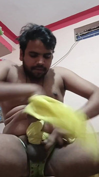 Quand la fille sort par intermittence avec sa dupatta (éjaculation) et son coquin, le plaisir double