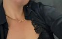 Fia studio: Milf met sexy netkousen en Lingerio aan - korte video