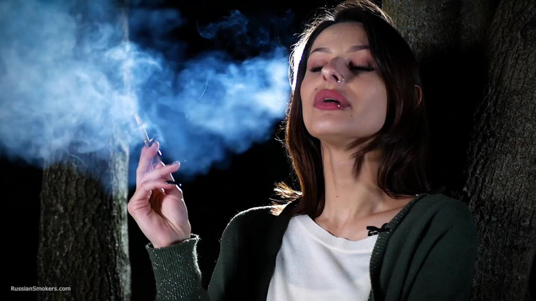 Russian Smokers: Sweet Russian Girl Smoking Cigarette Outdoor Daylight